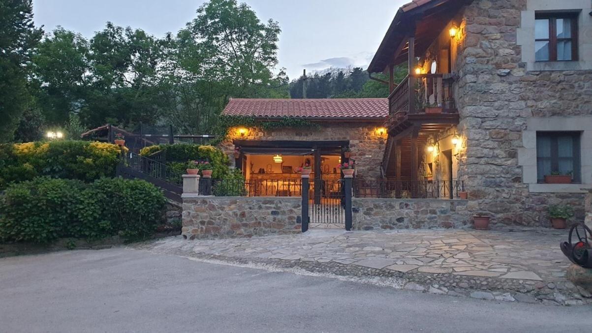 Casa Rural Caborzal Renedo De Cabuerniga Exteriér fotografie