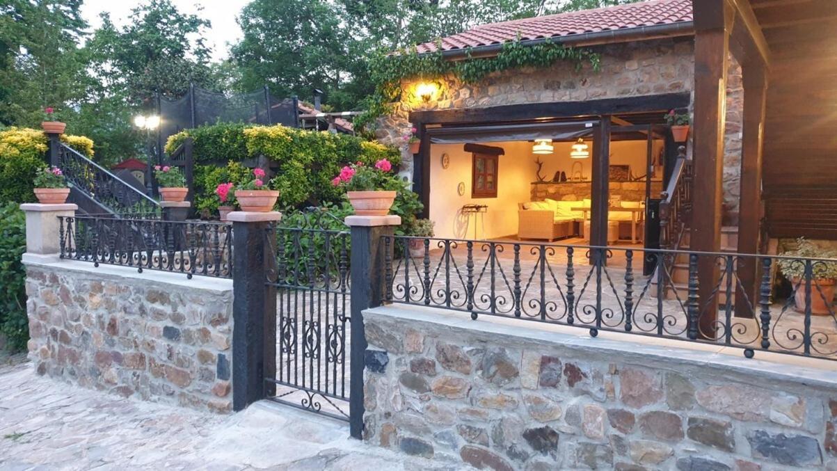 Casa Rural Caborzal Renedo De Cabuerniga Exteriér fotografie