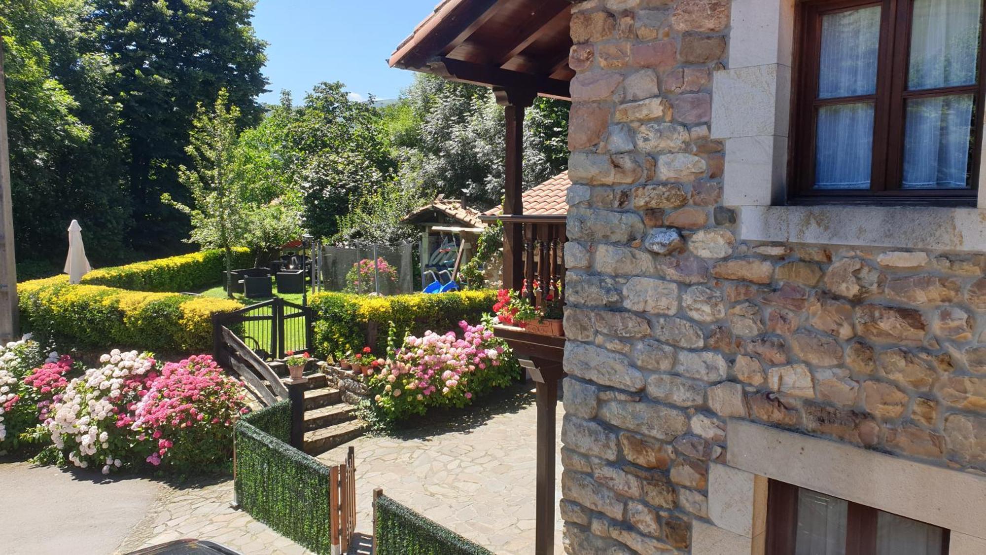 Casa Rural Caborzal Renedo De Cabuerniga Exteriér fotografie
